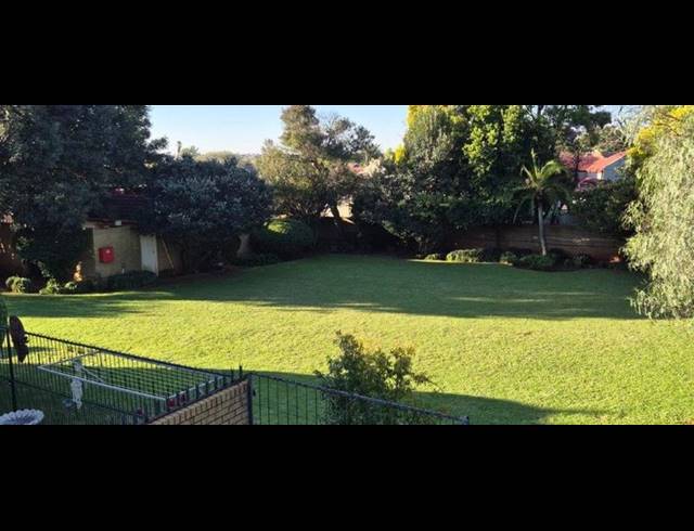 3 BEDROOM TOWNHOUSE FOR SALE IN BIRCHLEIGH NORTH